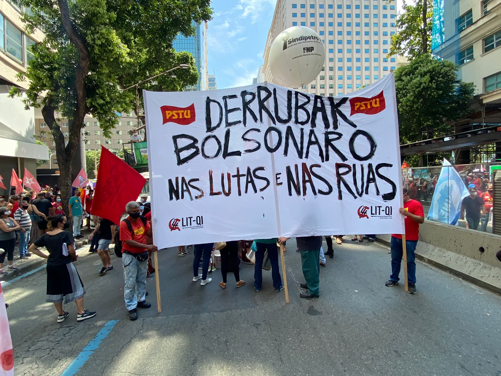 Será que é preciso apoiar Lula para derrotar Bolsonaro?