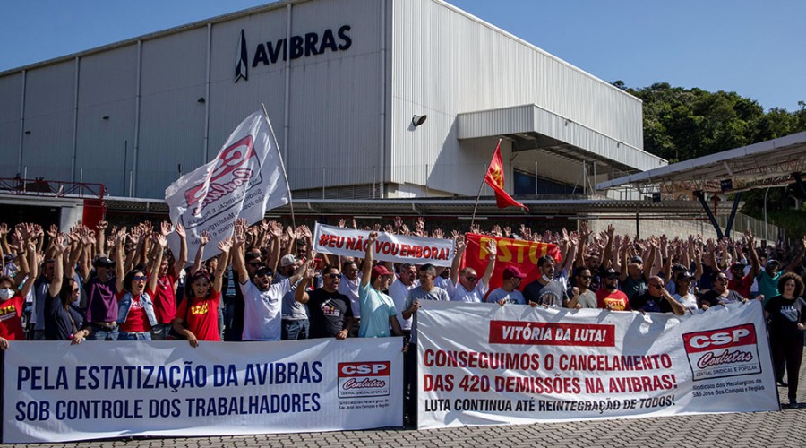 Após intensa mobilização, sindicato garante cancelamento das 420 demissões na Avibras