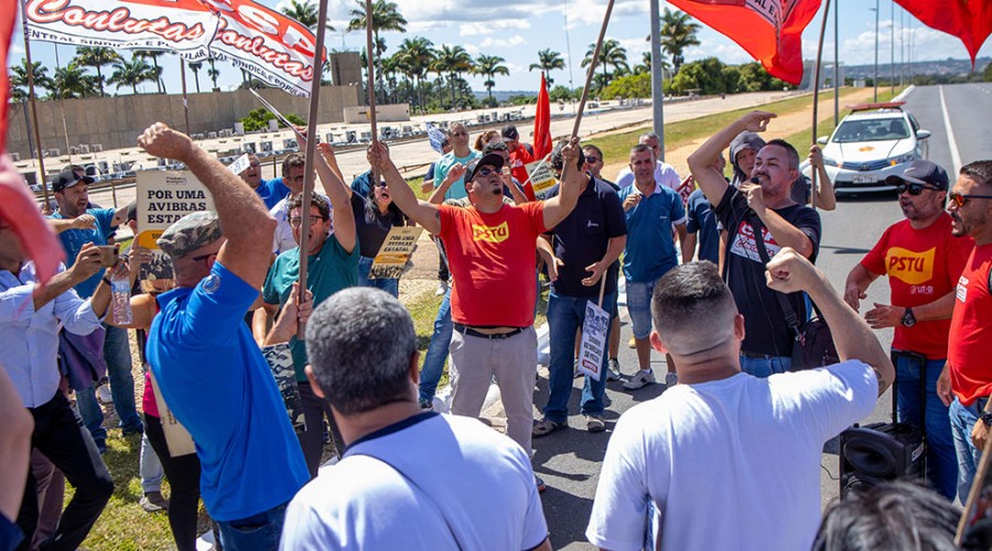 Justiça atende Sindicato e suspende demissão em massa na Avibras