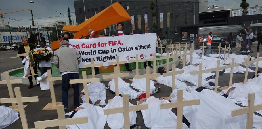 Copa no Qatar: Quando o esporte é usado para tentar encobrir a exploração e a opressão