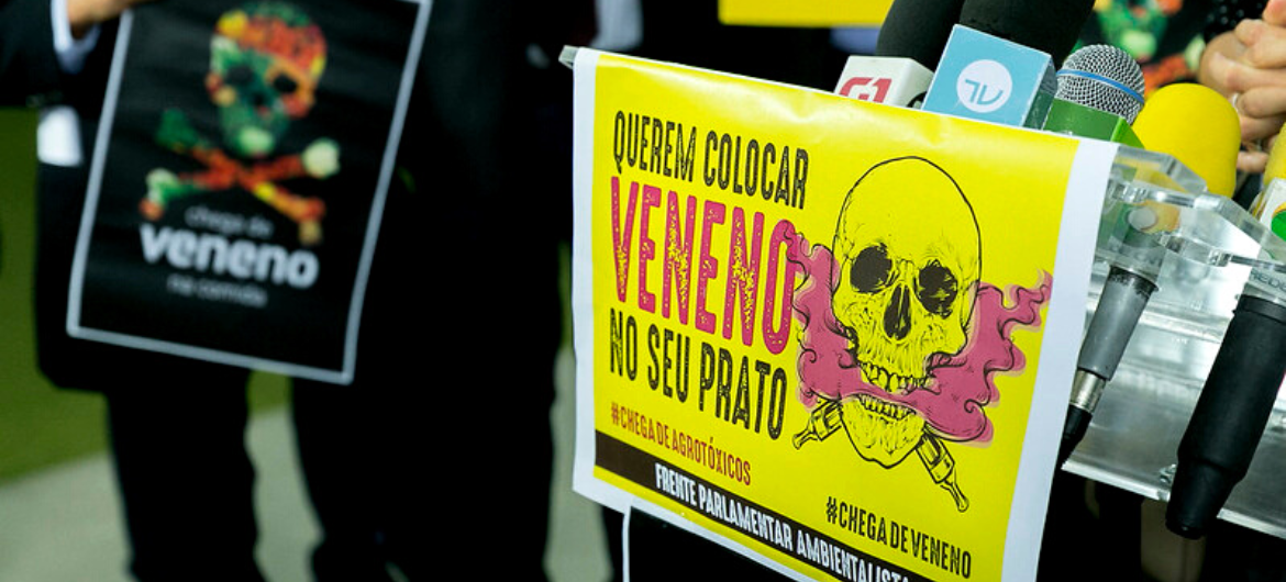 PL do Veneno, fiscalização ruralista, exploração de terras indígenas: o estouro da boiada no final do governo