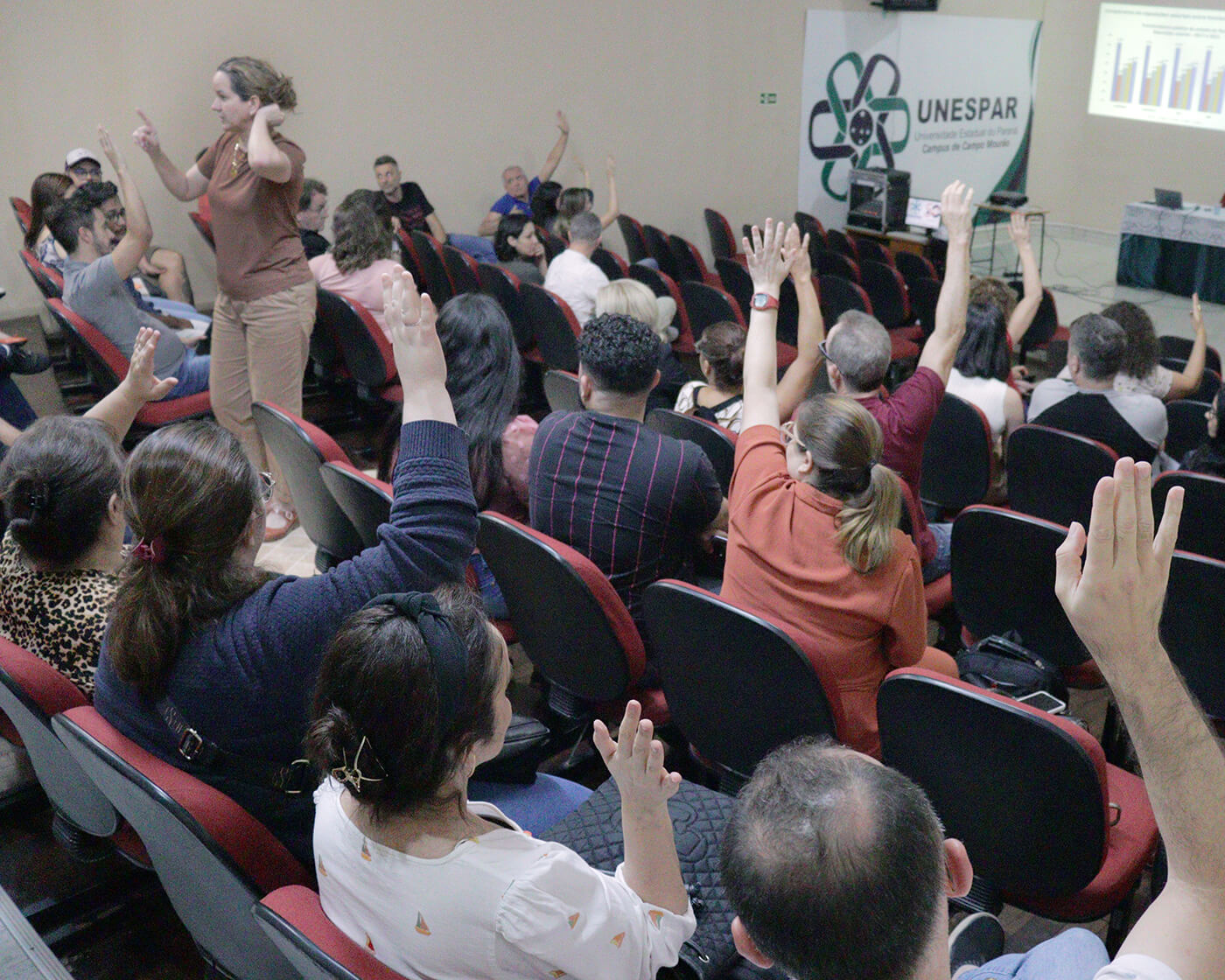 PR: Docentes das universidades estaduais entram em greve. Todo apoio aos lutadores!