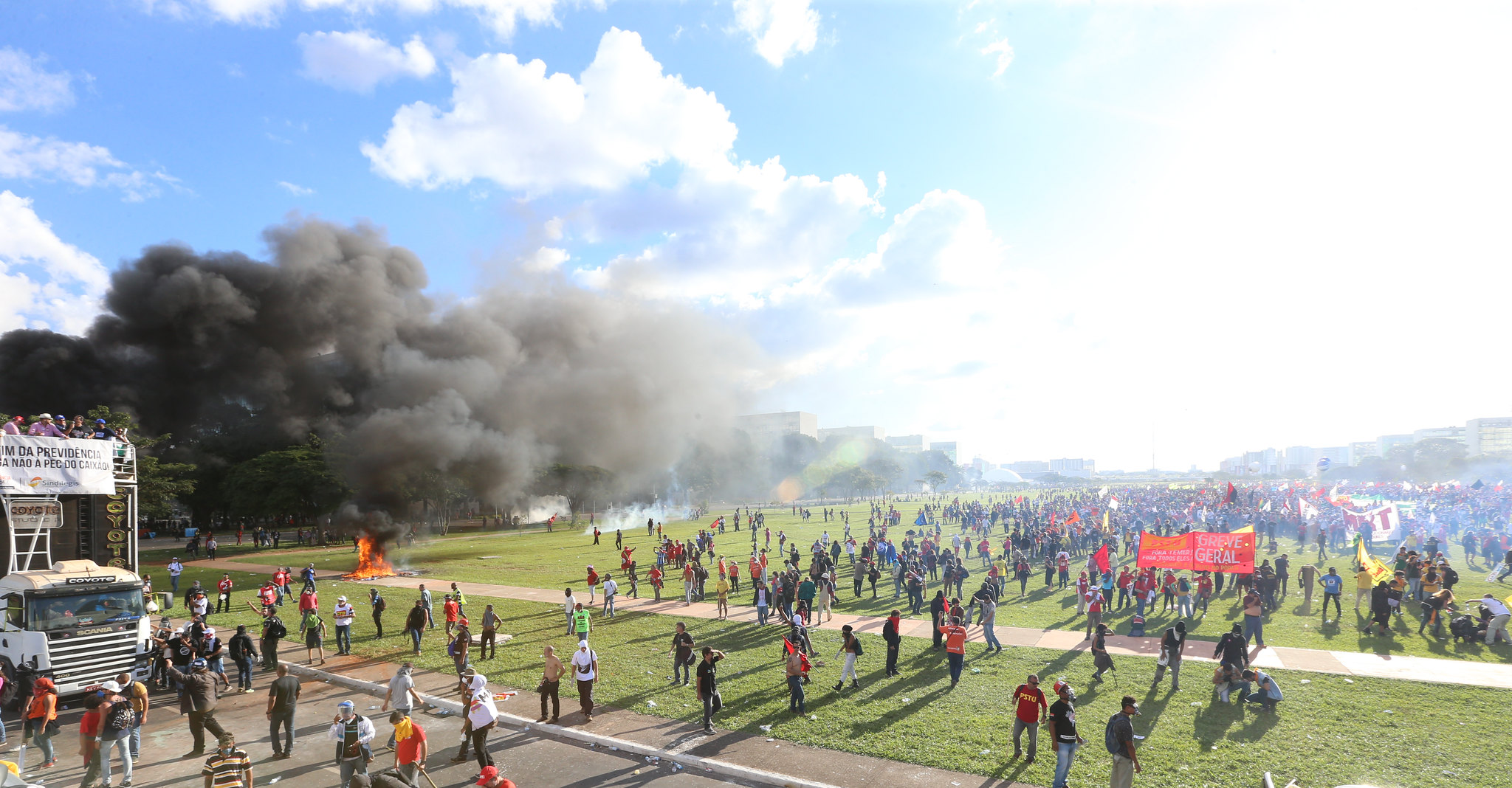 Especial Junho: "A greve geral de abril de 2017 poderia derrotar Temer, mas as direções das grandes centrais e do PT se negaram a dar continuidade à luta"