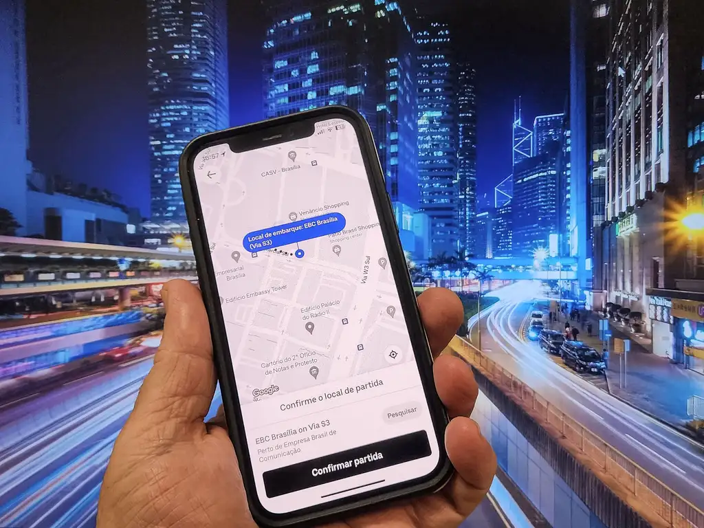 Autonomia com direitos? Projeto de regulamentação do trabalho por aplicativos esconde manobra para agradar empresas