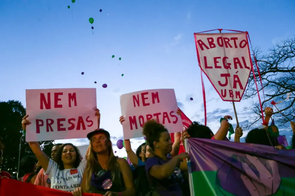 Organizar a luta contra o PL 1904/24 que equipara o aborto após 22 semanas de gestação ao crime de homicídio!