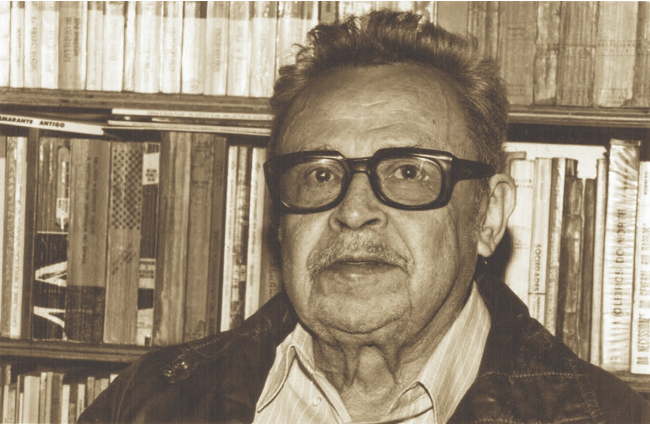 Salve Clovis Moura e seu legado!