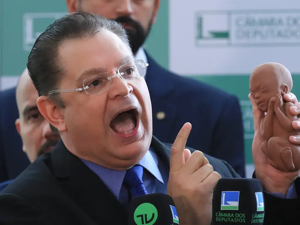 O governo Lula não enfrenta os bilionários capitalistas