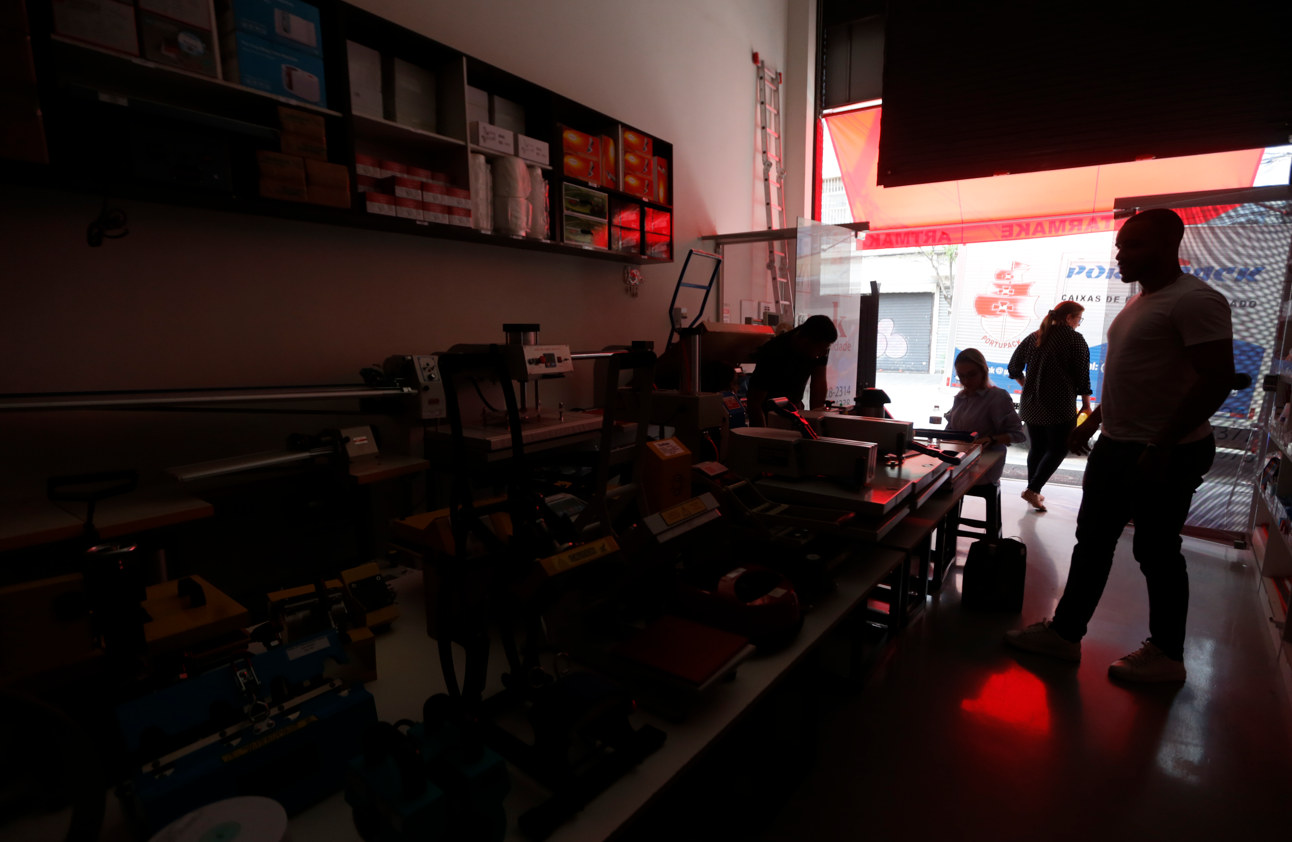 No jogo de empurra-empurra, as três esferas de governo têm culpa no apagão