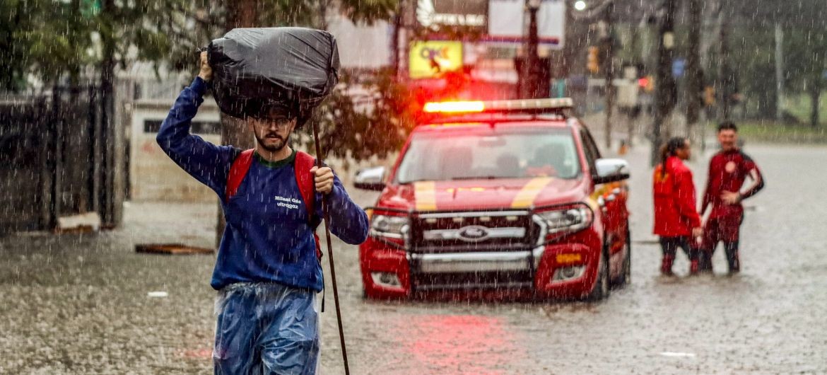 Mesmo após tragédias, governo corta verba de prevenção a desastres ambientais em 2025