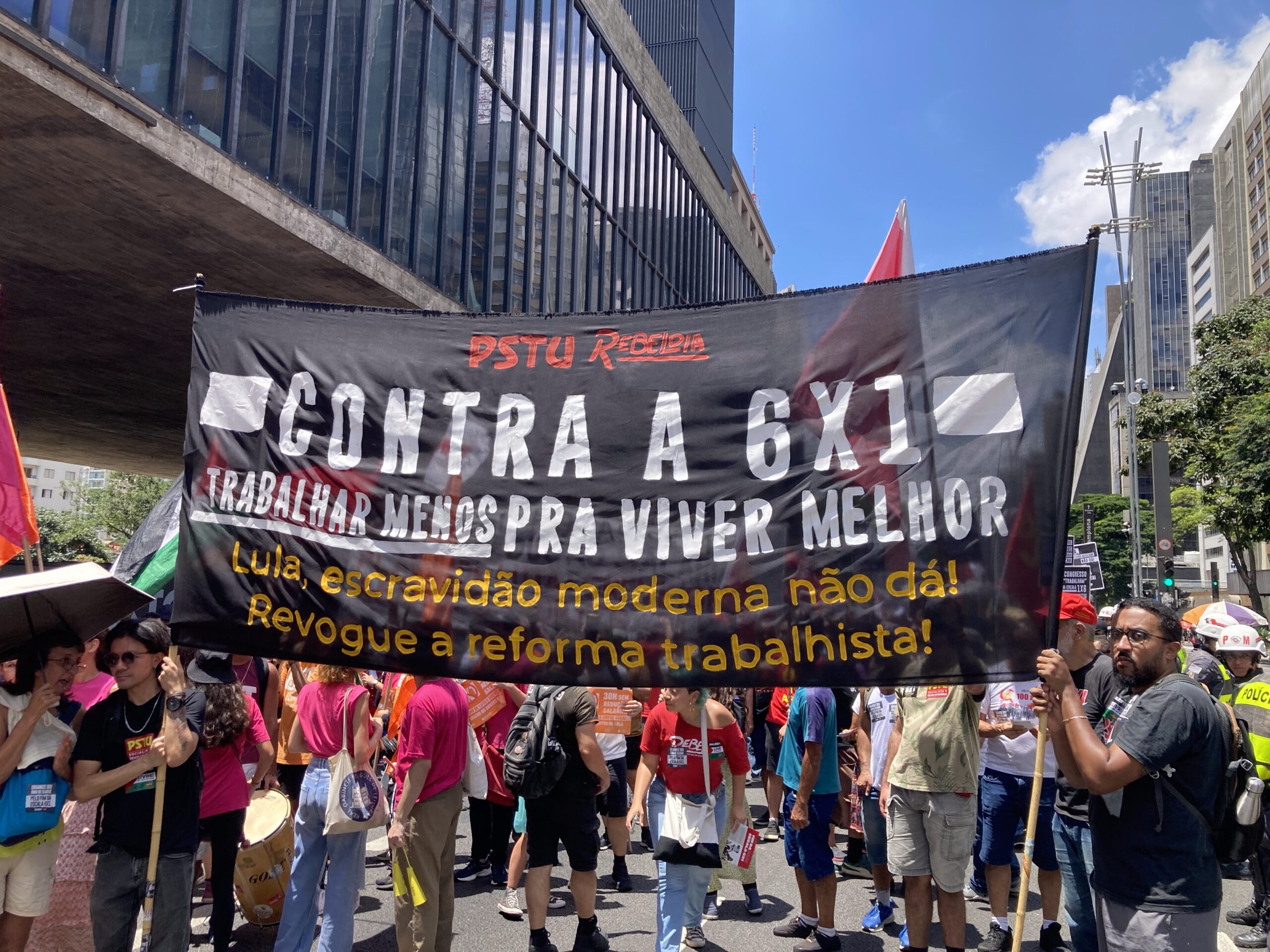 Veja como foi o Dia Nacional de Luta pelo fim da escala 6x1