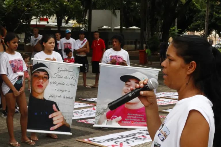 ENTREVISTA: “Eu não vou aceitar a morte do meu filho calada. Eles mexeram com a mãe errada”