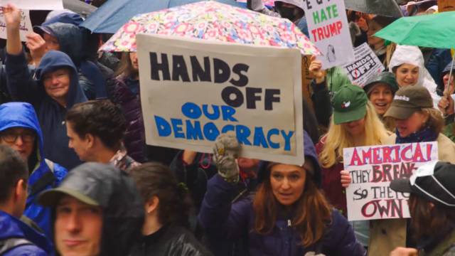 Protestos contra Trump reúnem mais de 500 mil nos EUA