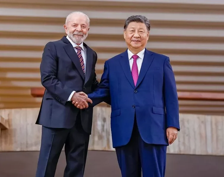 Governo chinês e Lula não são alternativas para os trabalhadores