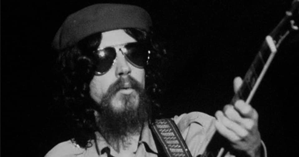 Raul Seixas: 80 anos do mosaico de uma metamofose ambulante