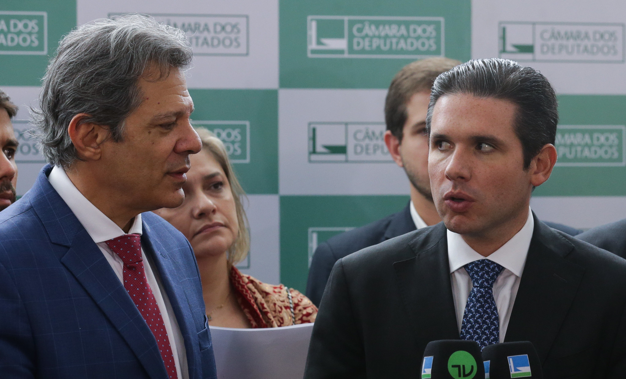 O Congresso Nacional é inimigo do povo sim! Mas quem são os amigos do povo?