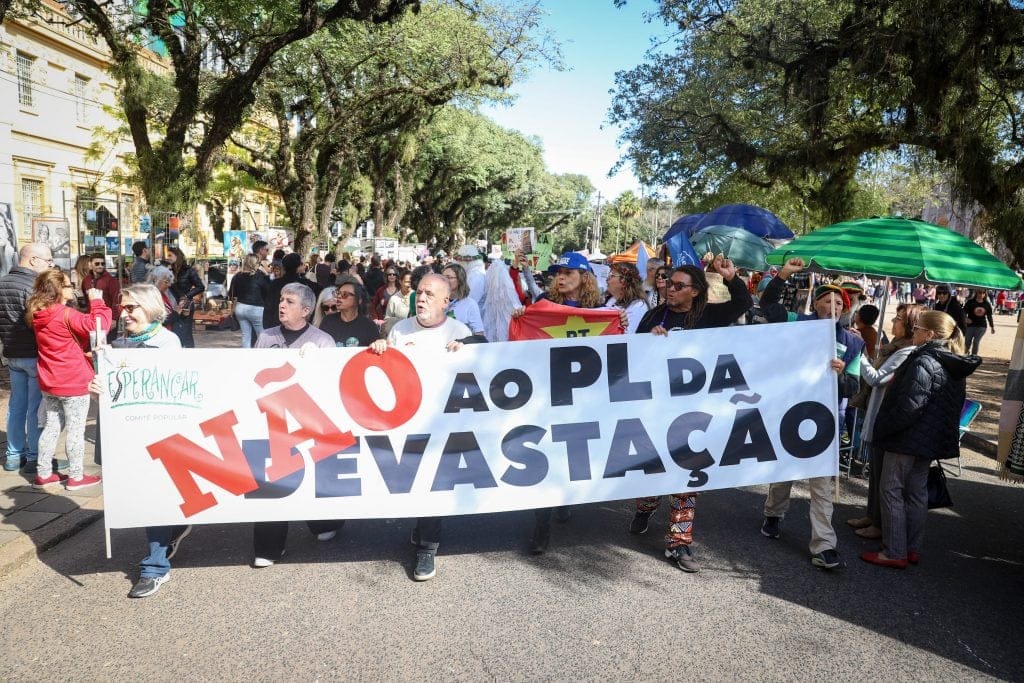 Às ruas exigir o veto de Lula ao PL da Devastação e derrotar o Congresso ruralista