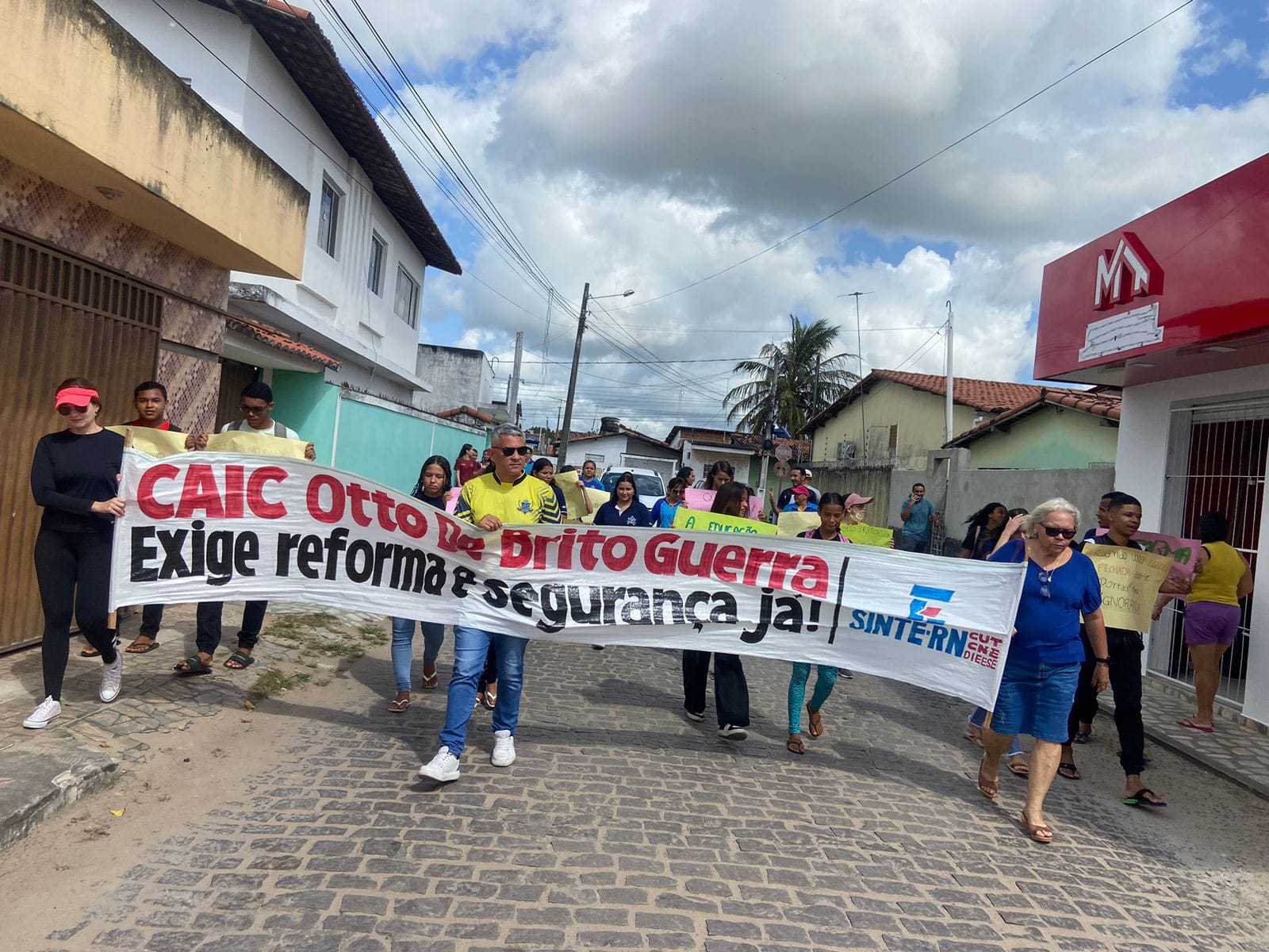 Ceará-Mirim (RN): Escola Estadual sofre cinco invasões em 2025 e estudantes protestam contra abandono