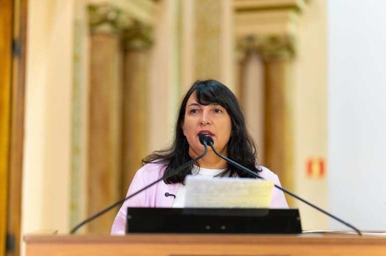 Curitiba (PR): PSTU repudia a tentativa de cassar o mandato da Professora Ângela