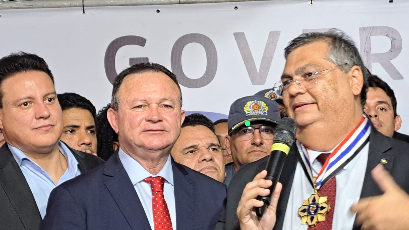 O Maranhão, novamente, vira caso de brigas de grupos políticos e de polícia