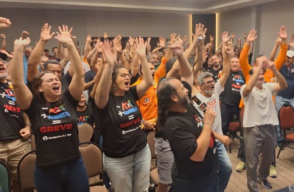 Maioria dos petroleiros, organizada nos sindicatos ligados à FNP, rejeitam proposta rebaixada da empresa e se mantém em greve