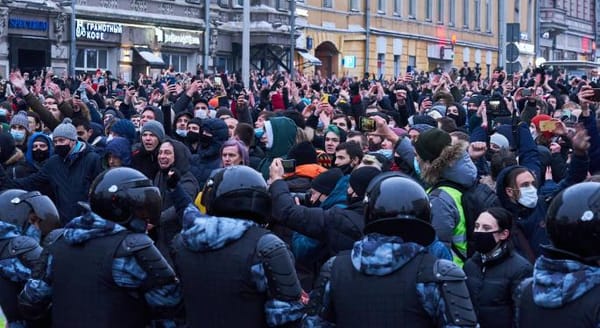 Protestos massivos no Cazaquistão: preços do gás e insatisfação com as autoridades