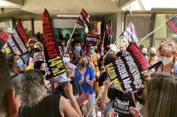 Professores enfrentam prefeitos e governadores pelo pagamento do piso nacional