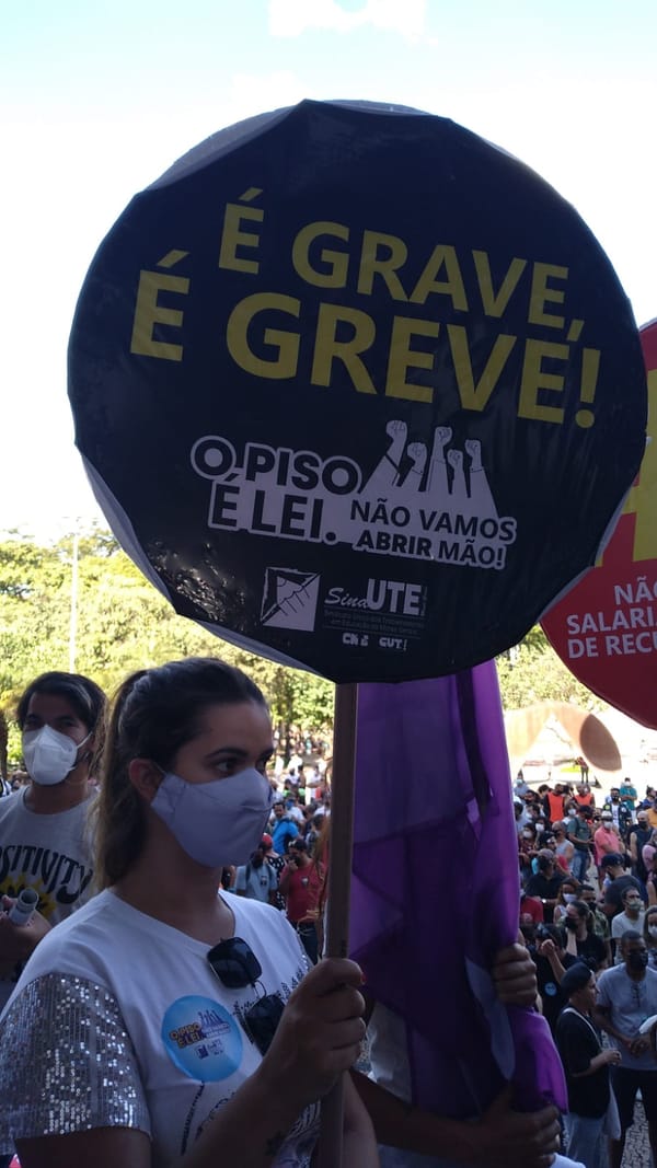 Educação de Minas Gerais em luta pelo piso salarial e contra o regime de recuperação fiscal