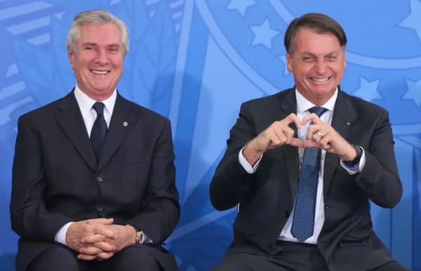 Fernando Collor, aliado de Bolsonaro, pode ter perdão de dívida milionária enquanto deixa trabalhadores sem pagamentos