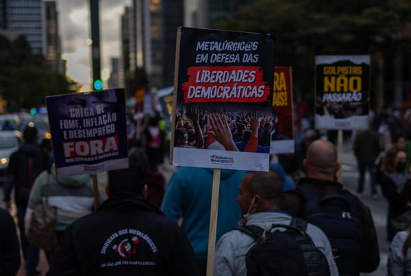 Ocupar as ruas contra o golpismo de Bolsonaro, com independência de classe e autodefesa