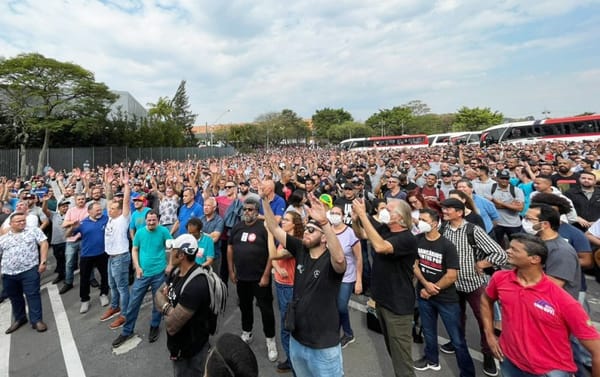 Greve dos trabalhadores da Mercedes-Benz contra mais de 3600 demissões: Todo apoio á luta