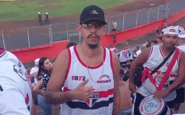 Paz nos estádios, guerra aos senhores!