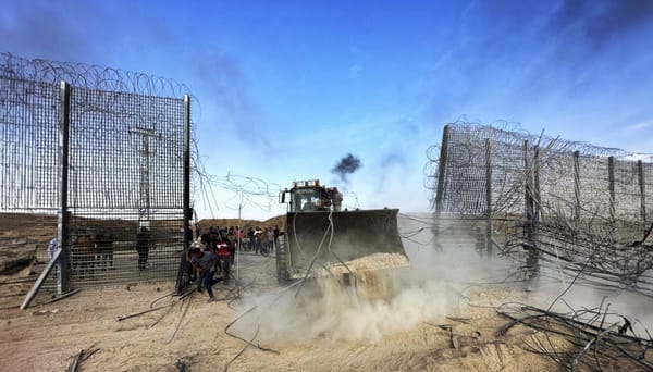 Palestina Livre! A espada do opressor sionista e o pescoço palestino