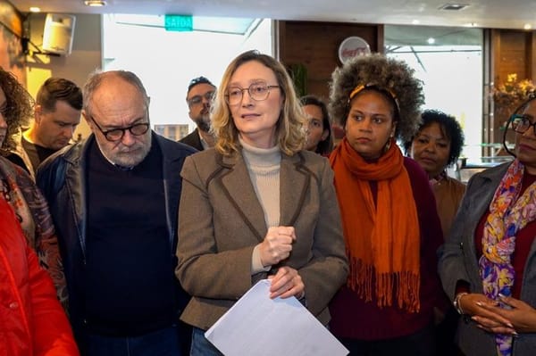 Polêmica: Manifesto de Maria do Rosário (PT) não responde à tragédia que se abateu sobre o povo pobre