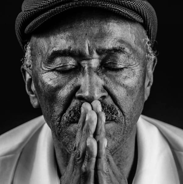 Toinho Melodia: Tudo no seu tempo, sem pressa, nem correria, só na malemolência