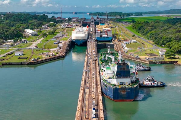 O Canal pertence ao Panamá
