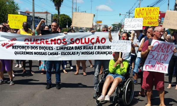 Porto Alegre (RS): Moradores do bairro Sarandi cobram das três esferas de governo moradia digna aos desabrigados pela enchente
