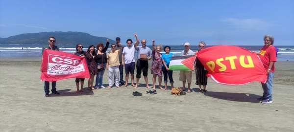 Américo Gomes: Parte das cinzas foram jogadas ao mar na Praia do Gonzaga, em Santos (SP)