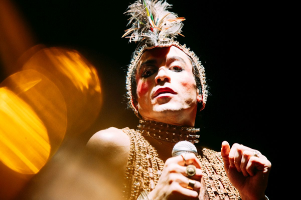 Homem com H: A ousadia de Ney Matogrosso explode na tela