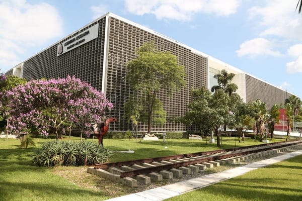 Em defesa das deputadas ameaçadas: Basta de violência machista, racista e capacitista!