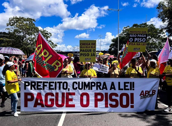 BA: Todo apoio aos professores e servidores em greve em Salvador e aos servidores do judiciário