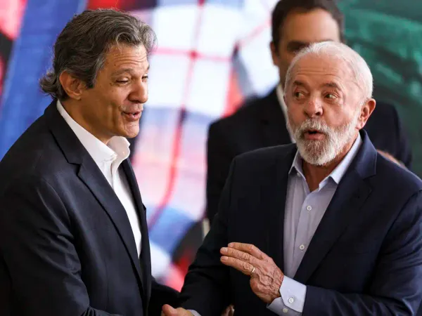 Quem é amigo do povo?