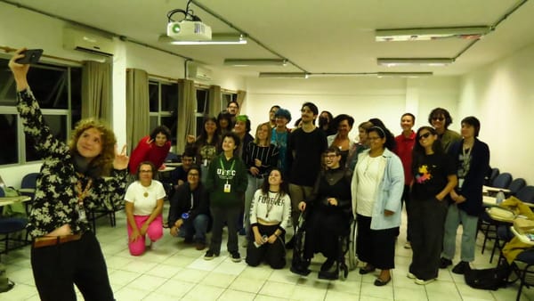 A permanência de pessoas com deficiência nas universidades de Santa Catarina