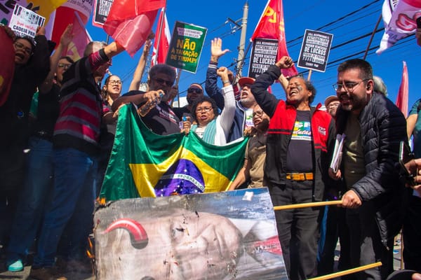 Protesto em frente ao Consulado dos EUA em SP Foto Maísa Mendes