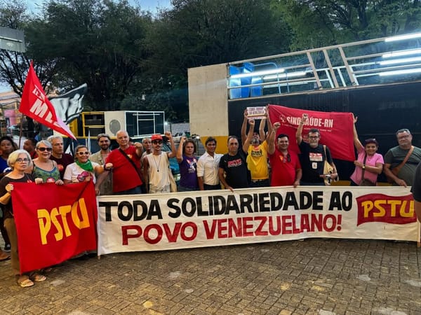 Segunda-feira foi marcada por protestos contra o ataque dos EUA à Venezuela