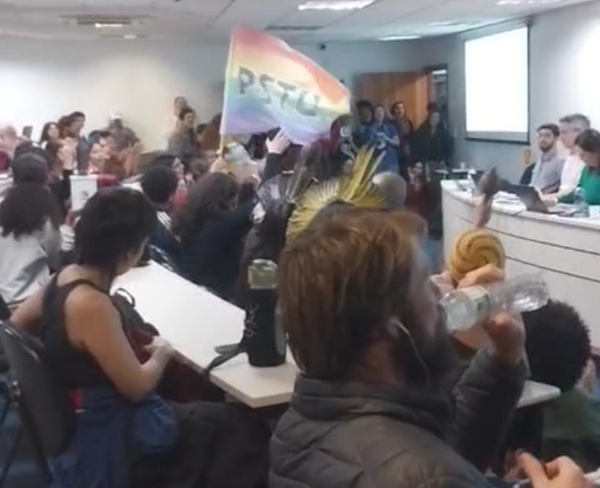 Udesc: Dia 23, ocupar o Consuni para aprovar as cotas, já!