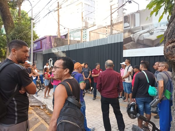 PA: Obras amanhecem paralisadas no 1º dia de greve dos trabalhadores da construção civil de Belém