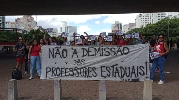 SP: Nenhum professor sem emprego, nenhum estudante sem escola!
