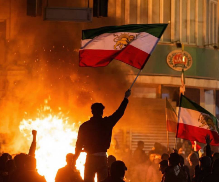 Todo apoio aos protestos populares no Irã! Fora Khamenei, Israel, Estados Unidos e Pahlavi!